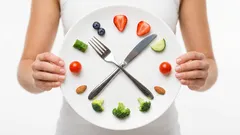 Wat je voor het slapengaan eet: voeding die helpt slapen of je juist wakker houdt